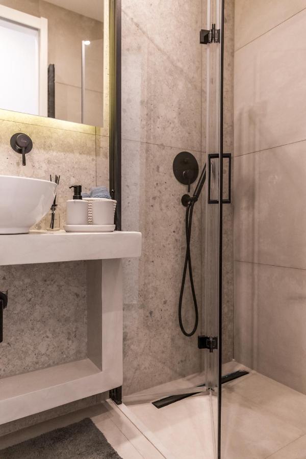 A Bright Nest In The Heart Of Plaka Apartment Athens Ngoại thất bức ảnh