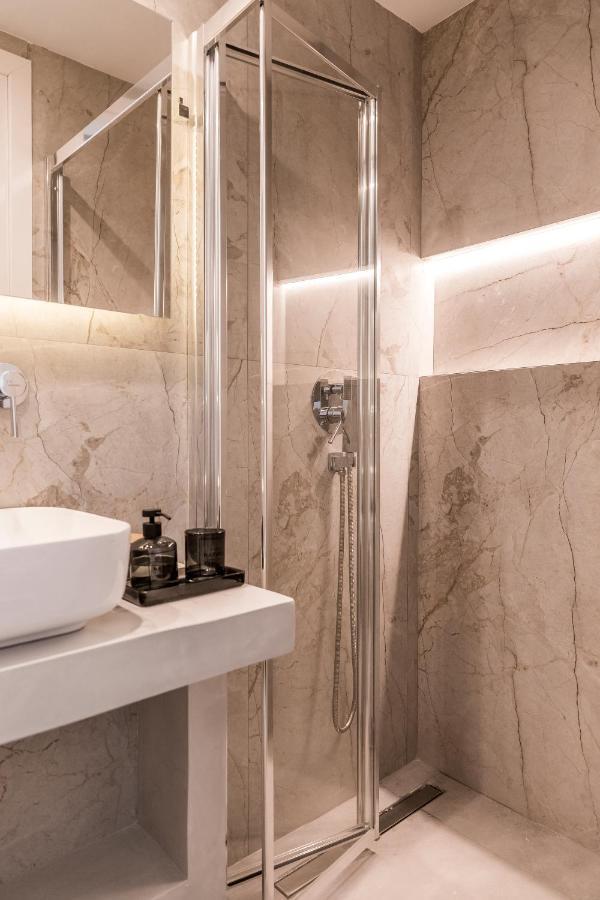 A Bright Nest In The Heart Of Plaka Apartment Athens Ngoại thất bức ảnh